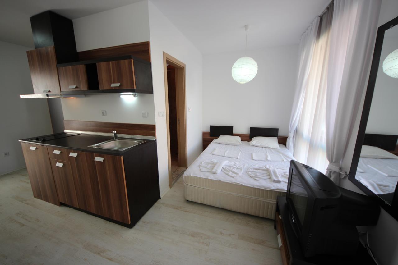 Menada Rainbow Apartments Sluneční pobřeží Exteriér fotografie